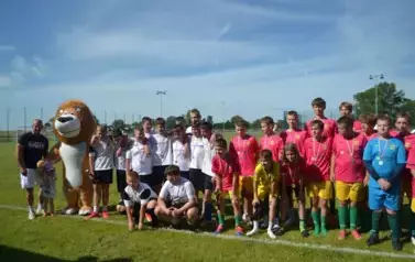 Sportowe otwarcie kompleksu boisk przy Szkole Podstawowej 24