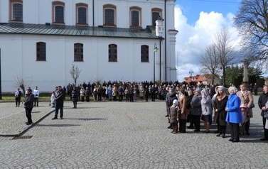 Uroczystości upamiętniające 86. rocznicę Zbrodni Katyńskiej oraz 16. rocznicę tragedii Smoleńskiej 7