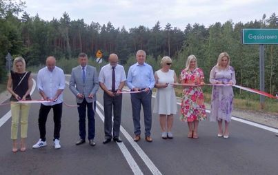 Zdjęcie do W dniu 21 sierpnia 2023 r. nastąpiło uroczyste oddanie do użytkowania odcinka drogi powiatowej 2615W w&nbsp;miejscowości Gąsiorowo na&nbsp;terenie gminy Zaręby Kościelne.